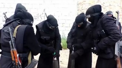 الأمن الإسرائيلي يحقق مع سيدة حاولت الانضمام لـ