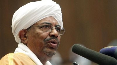 البشير يجدد دعوته للحوار الوطني ويتمسك بحل مشكلات السودان دون وصاية خارجية