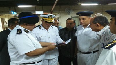 شرطة النقل: ضبط 99 بائعًا متجولاً وتحصيل 1051 غرامة فورية