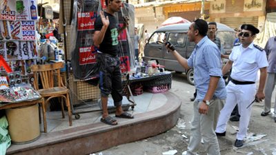 حملة مكبرة لإزالة الباعة الجائلين من أمام محطة الجيزة 