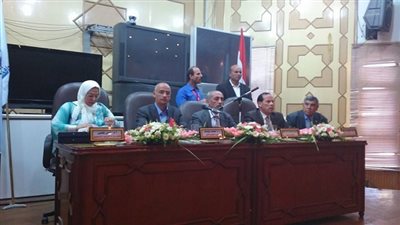 بالصور.. مدير التعليم الفني: تدريب 100 طالب بمصنعي بلطيم وقلين