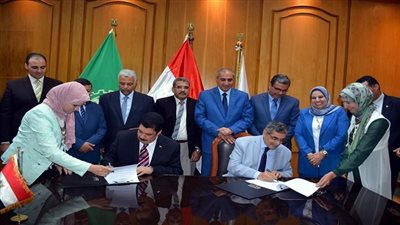 محافظ القليوبية يطلق اشارة البدء في إنشاء مستشفي بنها الجامعى التخصصي 