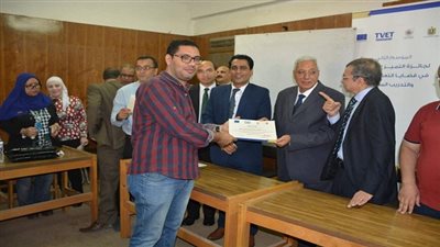 محافظ الدقهلية.. في دورة تدريبية للصحفيين نعمل على رفع كفاءة الخدمات المقدمة للمواطنين 