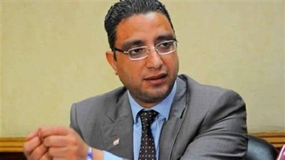 نواب يشاركون محافظ سوهاج فى جولة تفقد المشروعات التنموية بالمحافظة