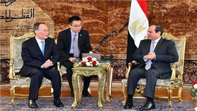 نائب رئيس الصين: الإصلاح الاقتصادي والاستقرار شجع الشركات الصينية على العمل في مصر