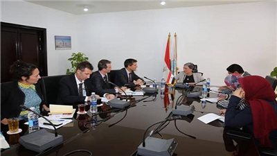 وزيرة البيئة تلتقى بممثلي هيئة التنمية الفرنسية لبحث سبل التعاون المشترك