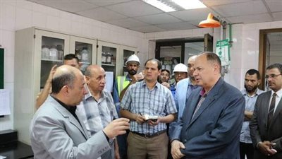 محافظ الفيوم يتابع سير العمل بعددٍ من مشروعات مياه الشرب والصرف الصحي