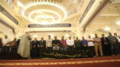 بالصور.. تشيع جثمان الإعلامي 