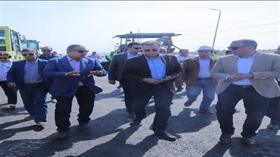 وزير النقل في جولة تفقدية لمتابعة أعمال انشاء و تنفيذ طريق داعم للطريق الدائري 