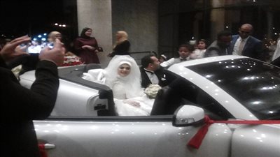 تهنئة للعروسين.. الف مبروك