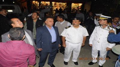 نائب محافظ القاهرة للمنطقة الشمالية: ممنوع وضع الاعمدة الحديدية والبلدورات أمام العمارات والمحلات 
