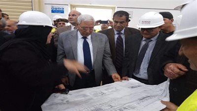 بالصور.. محافظ الدقهلية في جولة تفقدية لمحطة كهرباء تمي الأمديد 