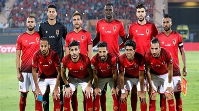أزمة للأهلي قبل نهائي أفريقيا.. ضربة لوسط الملعب