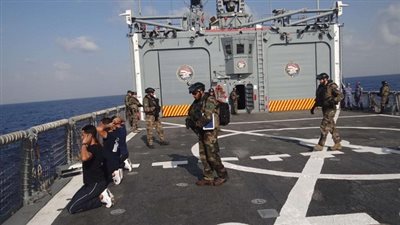 القوات البحرية المصرية والفرنسية تنفذان تدريب عابر بنطاق البحر المتوسط