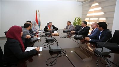 وزيرة البيئة تبحث الإستفادة من التكنولوجيا الإسبانية في مجال إدارة المخلفات