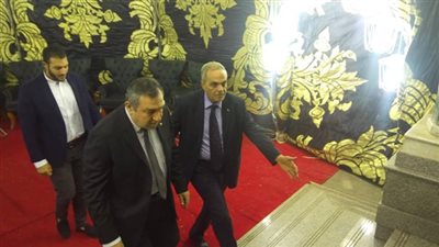 عصام شرف وعمرو الليثي وحمدين صباحي في عزاء حمدي قنديل