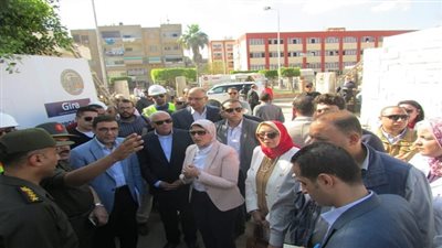 وزيرة الصحة تتفقد عددا من المنشآت الطبية وتشيد بمعدلات التنفيذ