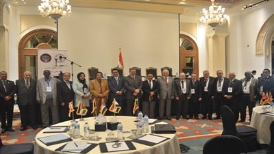 عمال الغزل والنسيج العرب يطالبون بتفعيل السوق العربية المشتركة.. ووضع  تشريعات رادعه لحماية منتجاتنا