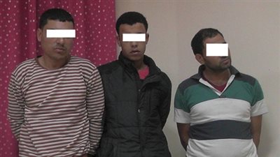 قوة أمنية تنجح فى منع جريمة سرقة بالإكراه وضبط 3 عناصر إجرامية 