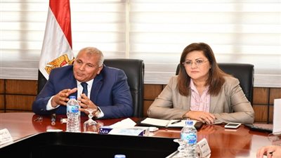 وزيرة التخطيط تجتمع بمحافظ الوادي الجديد لبحث الفرص التنموية للمحافظة