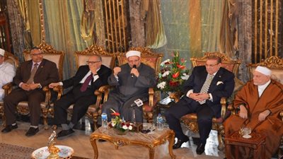 غدا.. مفتى الجمهورية وأحمد عمر هاشم وعلى جمعة على شاشة المحور 