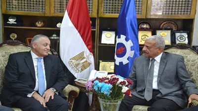 محافظ السويس يستقبل رئيس هيئة التنمية الصناعية