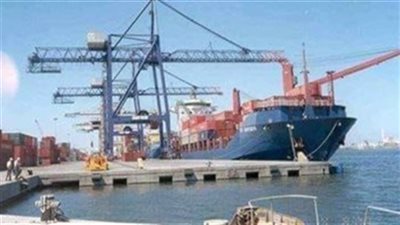 44 الف طن فوسفات تغادر سفاجا متجهة لاندونيسيا