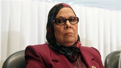 برلمانية: نحتاج إلى رجل دين موسوعة يجمع فى علومه كل المعارف 