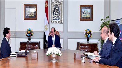 الرئيس السيسي يجتمع مع وزير الشباب والرياضة
