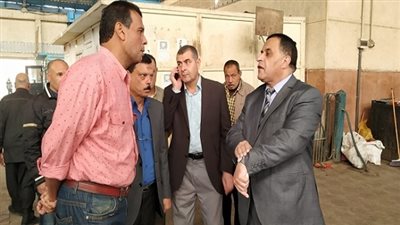 رئيس السكة الحديد يتفقد محطة الشرق وكوبرى الليمون ويشدد على المسئولين بضرورة تحسين الخدمة 