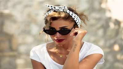 دينا الشربيني Vs السلعوة.. رقصة 