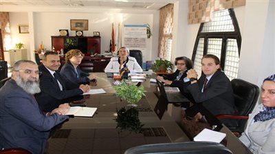 وزيرة البيئة تلتقي وفد بعثة البنك الدولي لبحث التعاون في مجال إدارة المخلفات والحد من تلوث الهواء