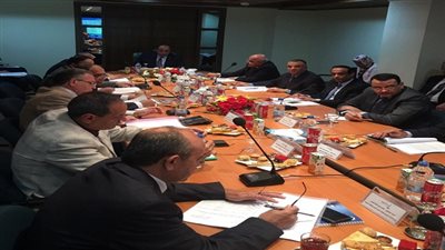  تشغيل محطة تموين عائمة لخدمة السفن العابرة لقناة السويس