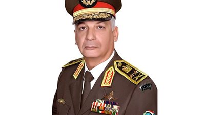 وزير الدفاع يعود إلى أرض الوطن بعد زيارة رسمية لليونان