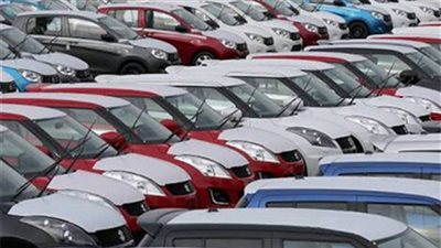 15 % زيادة في أسعار السيارات بعد ارتفاع الدولار الجمركي