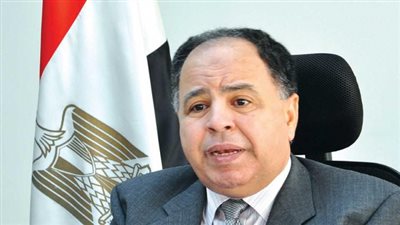 وزير المالية: تعديل سياسة الدولار الجمركي انعكاس للتحسن الاقتصادي