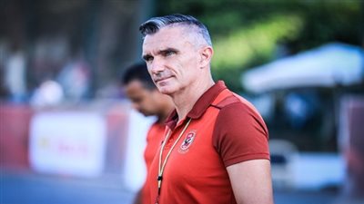 مدرب عالمي على رأس المرشحين لخلافة كارتيرون بالأهلي.. تعرف عليه