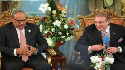 الليلة.. قناة المحور تحتفل بالعيد الوطنى الـ 47 لدولة الامارات ومئوية الشيخ زايد 