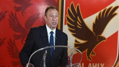 صداع في الأهلي.. من سكون المدير الفني بين هؤلاء؟