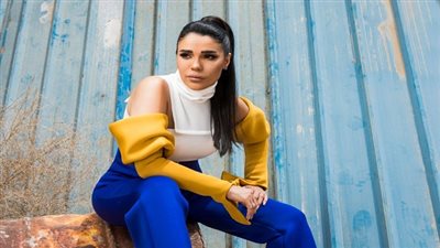 أمينة: سعيدة باختيار الجمهور لي كأفضل مطربة شعبية