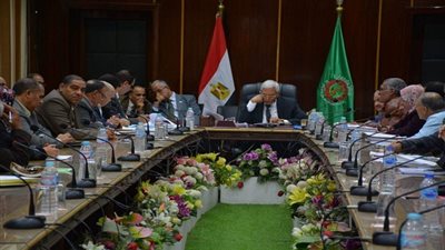 بالصور.. شاروبيم يبحث تظلمات المواطنين من أسعار الأراضي في تمي الأمديد والسنبلاوين