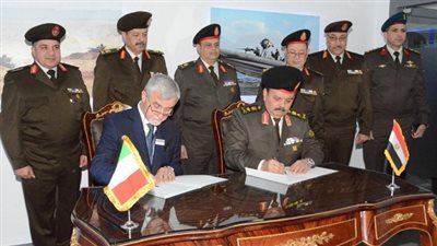 القوات المسلحة توقع العديد من عقود التسليح مع كبرى الشركات العالمية