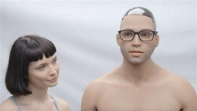 هنري.. أول روبوت جنسي ذكي للنساء