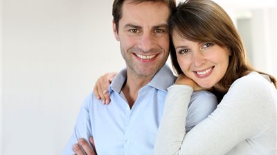 قريباً.. أكتاف الرجال ستمنع الحمل عند النساء