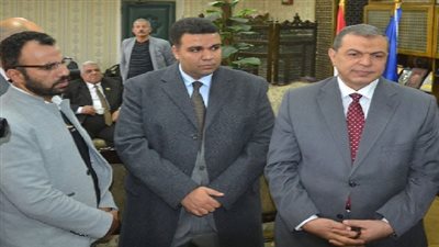 وزير القوى العاملة يعلن من السويس مسودة قانون العمل الجديد