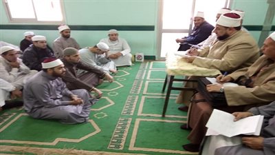وكيل اوقاف السويس يعقد اجتماعا بالأئمة الجدد   