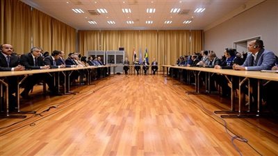 الحكومة اليمنية والحوثيين يتبادلان قوائم الأسرى والمعتقلين