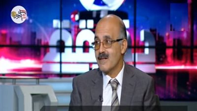 معهد الكبد القومي بجامعة المنوفية يكرم الطبيب المثالي ومدير وحدة الفيروسات الكبدية