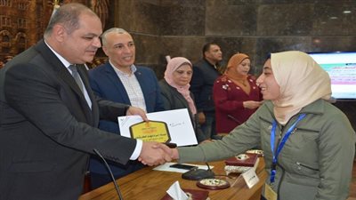 محافظ الغربية يكرم 65 فائزاً في مسابقة 