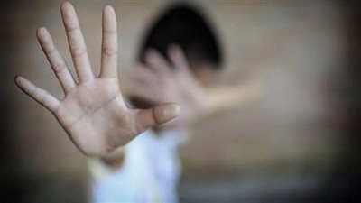 ولي أمر يتهم مدرسا بضرب نجله بـ«الشلوت» بسبب درس خصوصي في المنيا